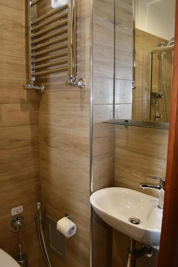 B&B Studio 162 Bari 3*,  Italy